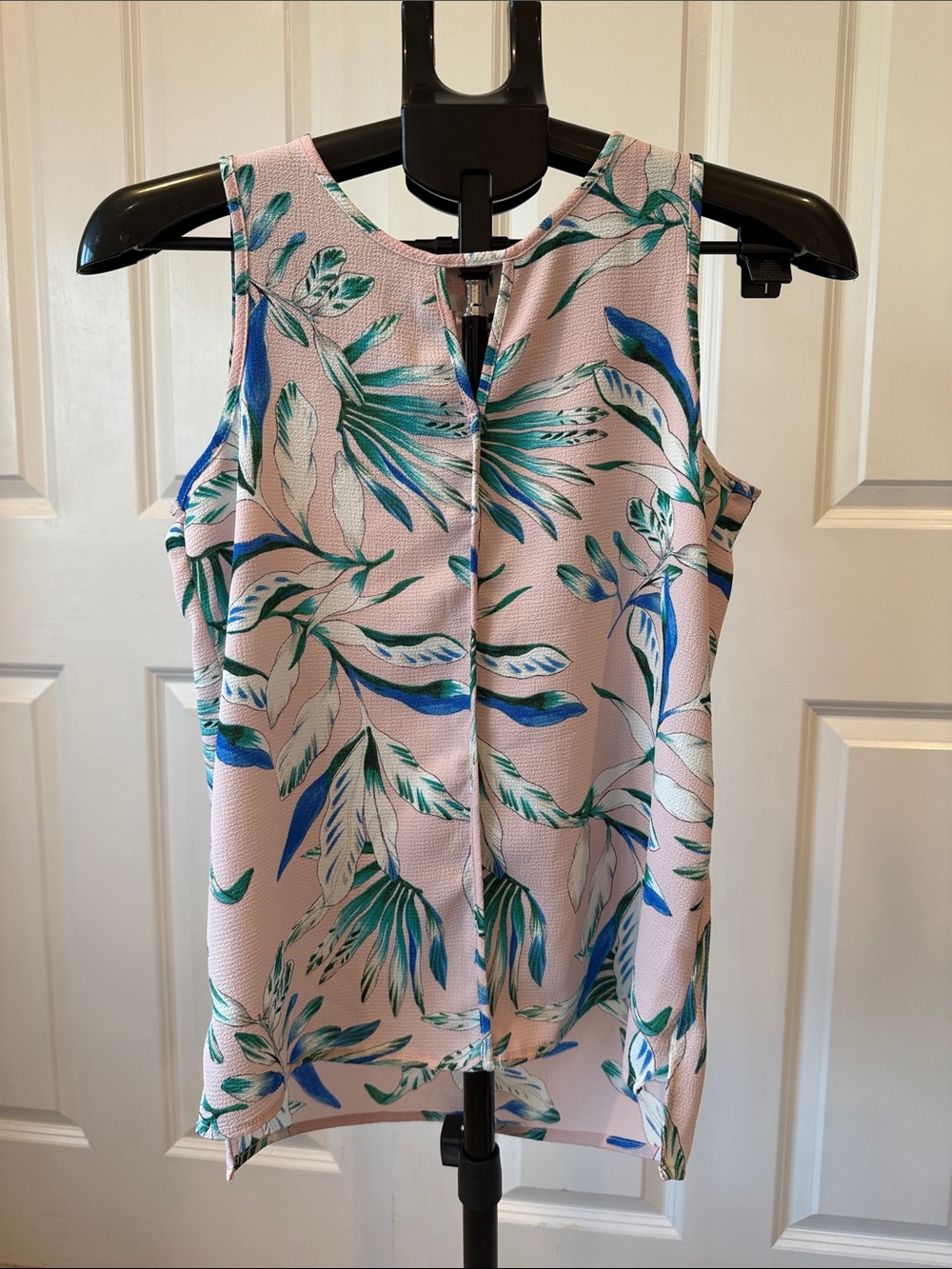 cooper & ella Pink Tropical Leaf Print Sleeveless Top